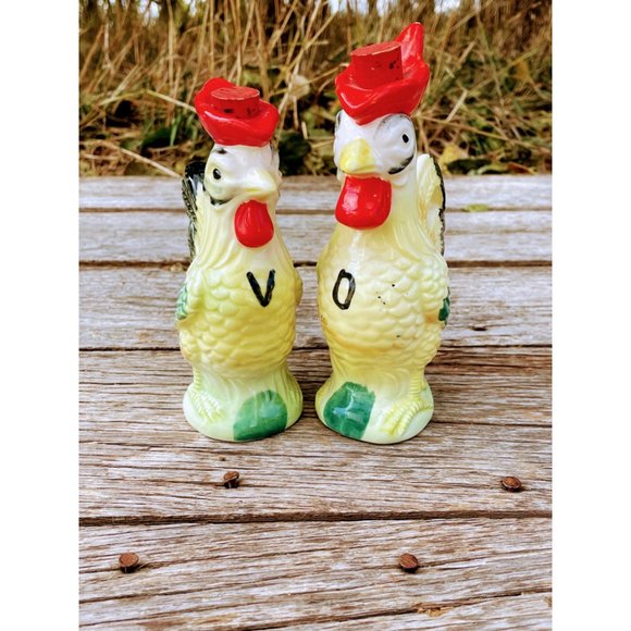 Vintage Oil and Vinegar Bottles Chicken Rooster Farmhouse Primitive - Picture 8 of 8